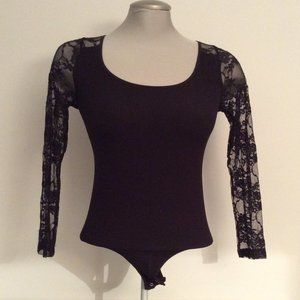 ⭐Bebe Black Long-Sleeve Bodysuit with Lace